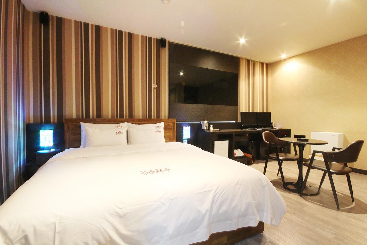 צ'אנגוון Hotel Zara מראה חיצוני תמונה