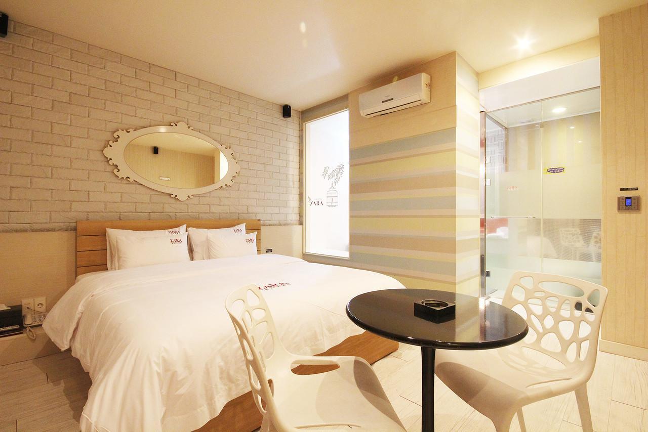 צ'אנגוון Hotel Zara מראה חיצוני תמונה