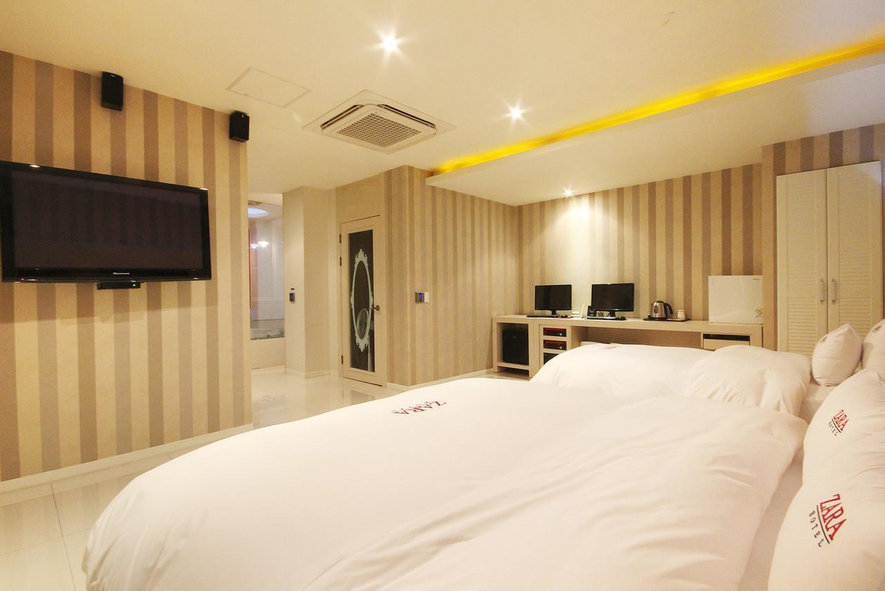 צ'אנגוון Hotel Zara מראה חיצוני תמונה