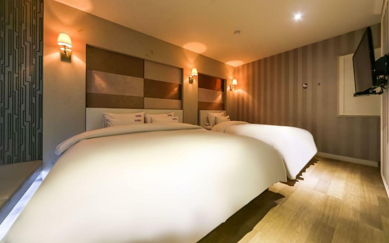 צ'אנגוון Hotel Zara מראה חיצוני תמונה