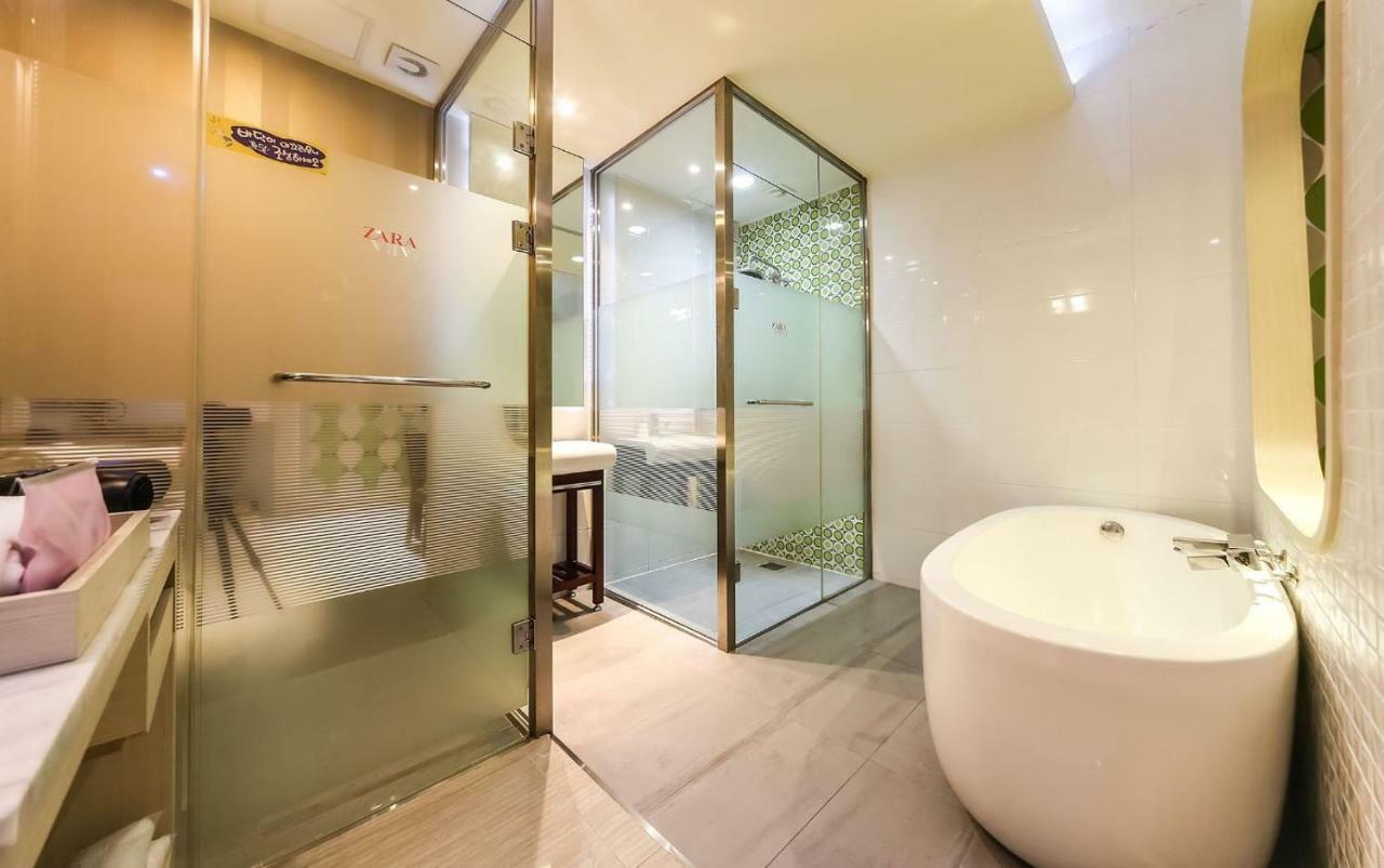 צ'אנגוון Hotel Zara מראה חיצוני תמונה